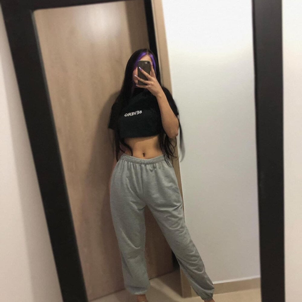 Hannah_bigcock profile