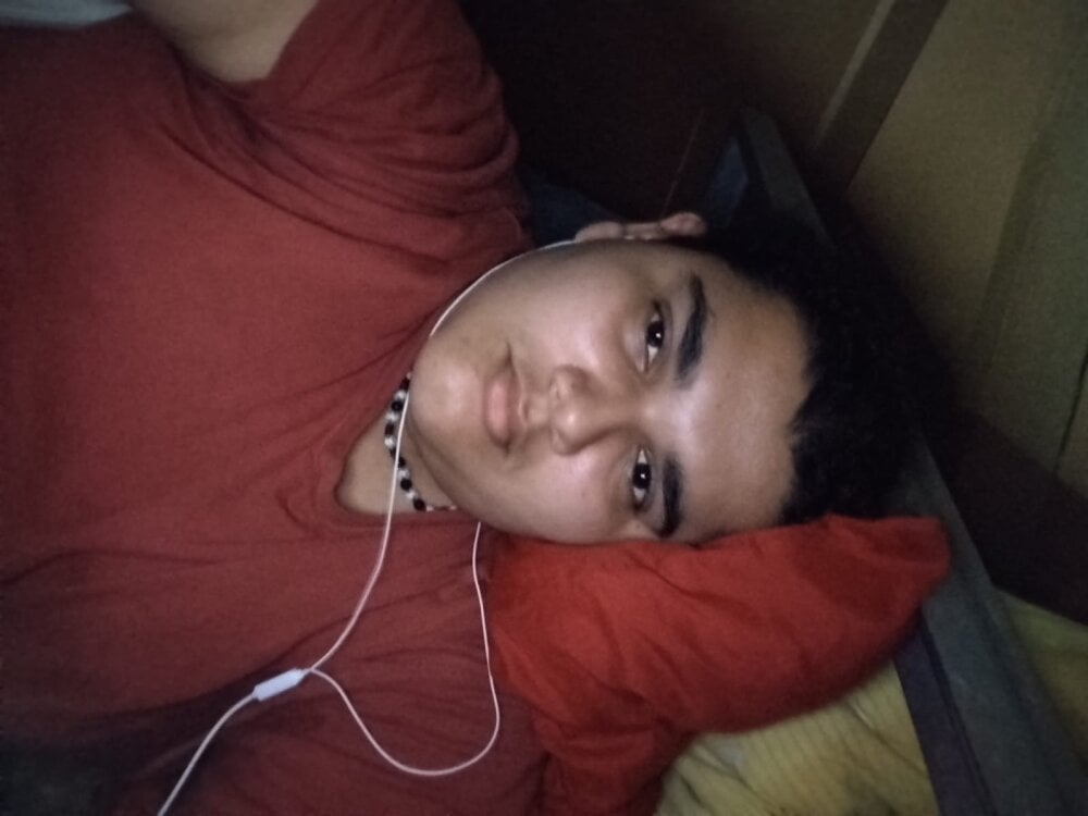 arata-sasan from stripchat
