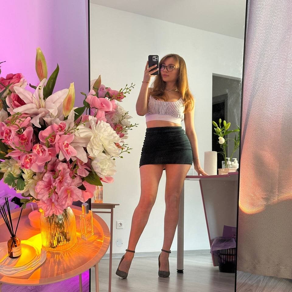 Alexy_yummy's Offline XXX Chat