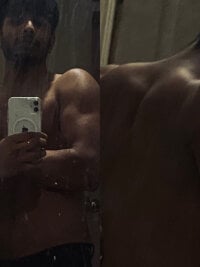 bigbulllaksh's webcam live show