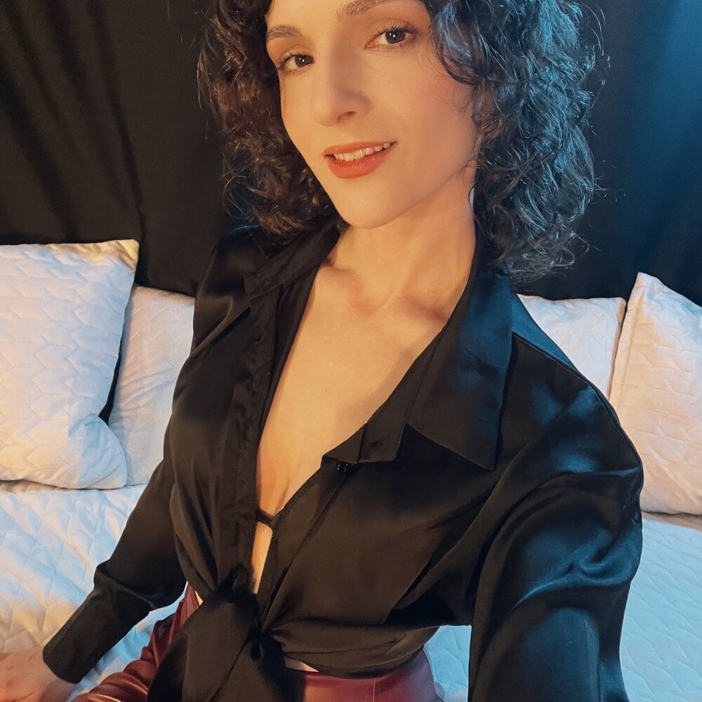 stripchat _arta_ webcam profile pic via sexlivecamsites.com