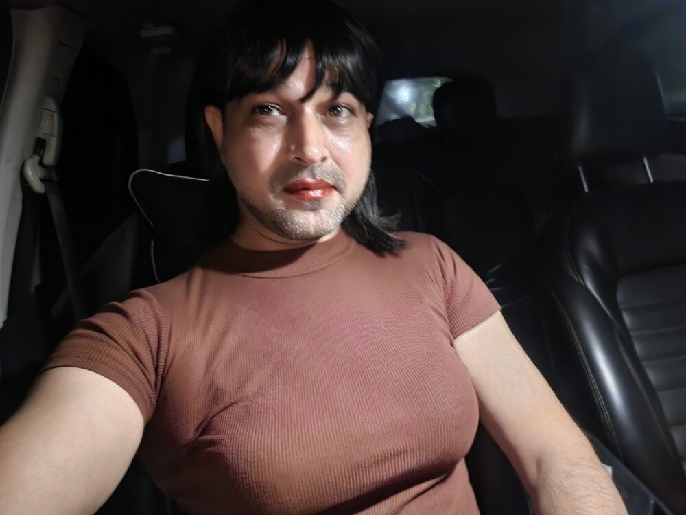 Slutsissy1202's Offline XXX Chat