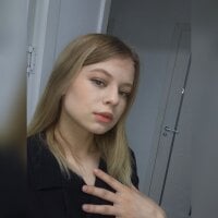 MichelleReese's Offline Chat Room