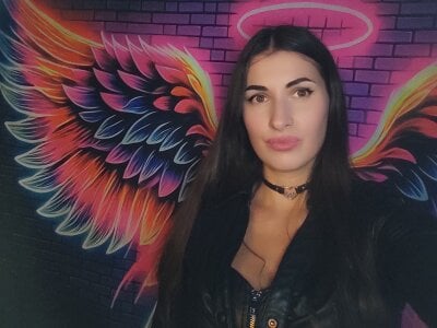 MaryMalory11 - athletic white