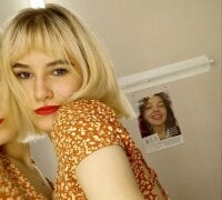 Lillyraye's Offline Chat Room