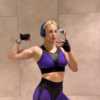 dinamoree from stripchat