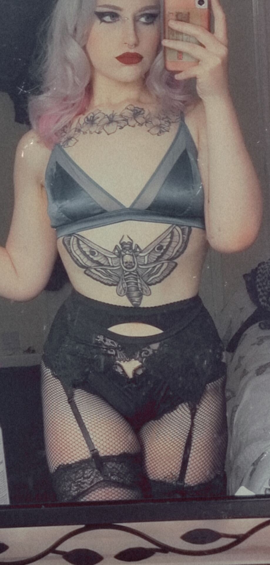 gothbimbo420666