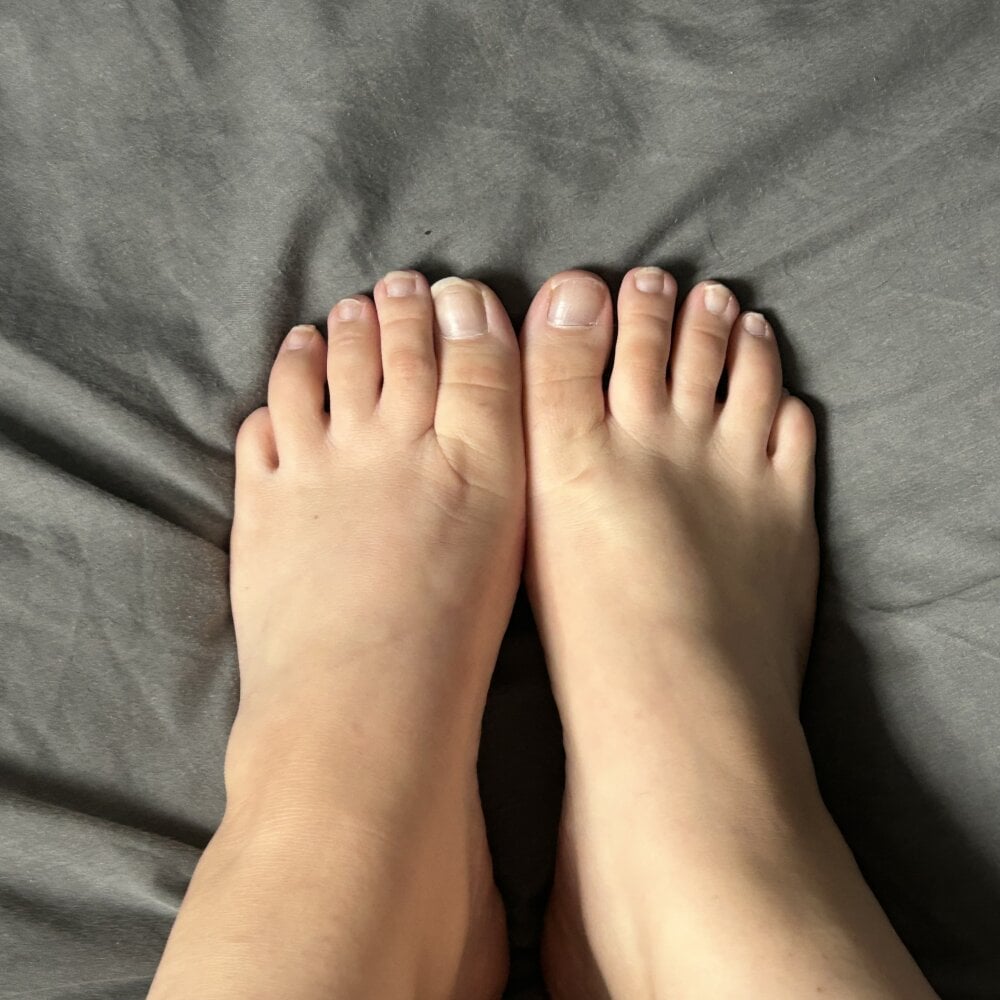 feetwithlottielou profile
