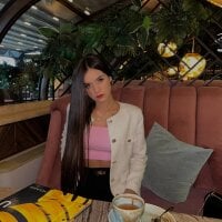 SilkWhisper's webcam live show