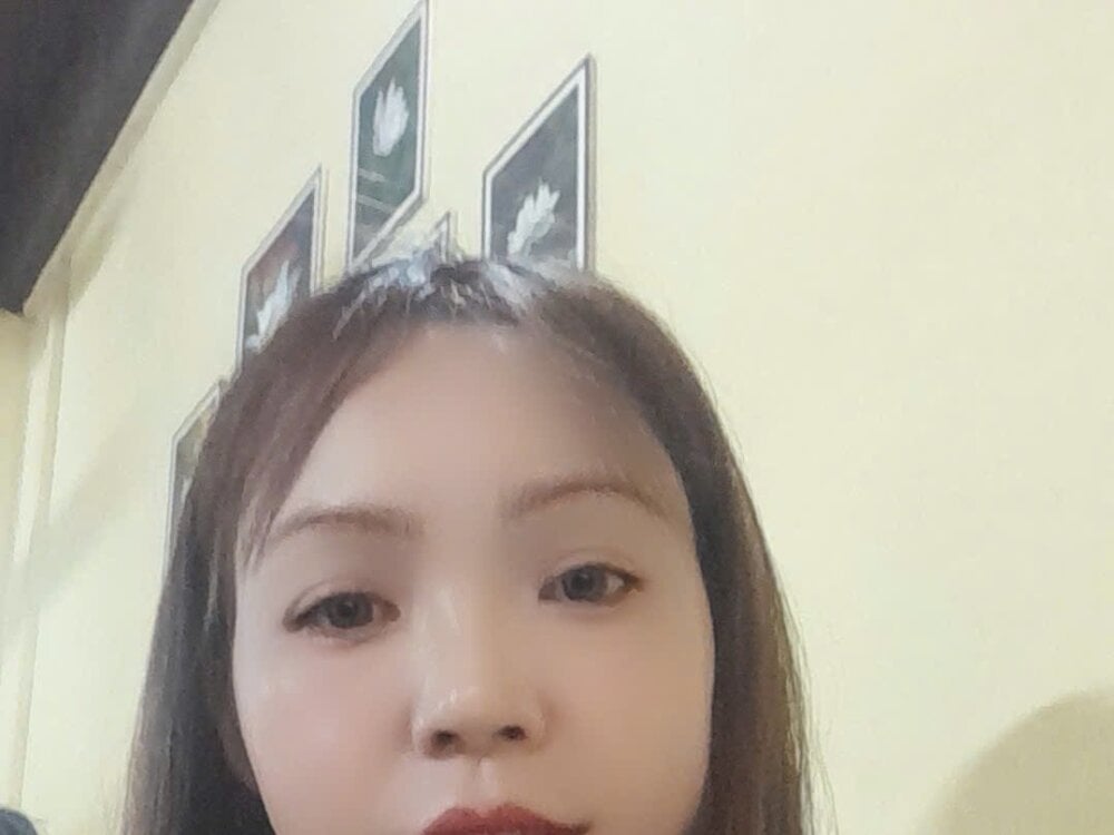 stripchat bong-ngo- webcam profile pic via watchgirlcam.com