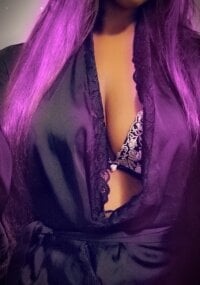 Cleopatra_mod's Offline Chat Room