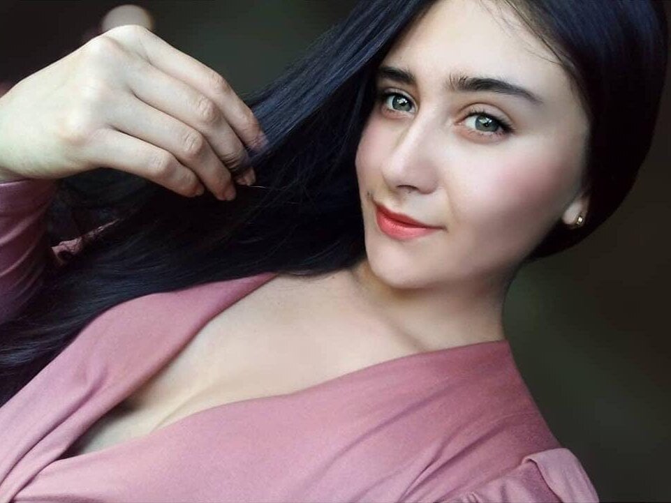 _NaDia_Foxx live cam model at StripChat