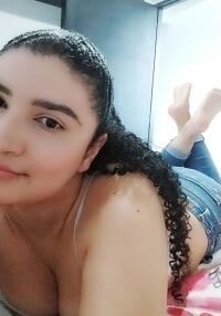 natasha_myers' Offline Chat Room