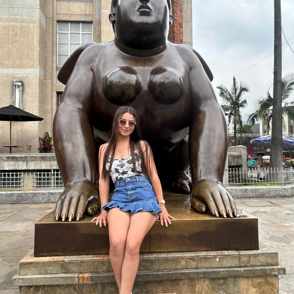 pornos.live luna-fire livesex profile in cornfields-of-new-york cams