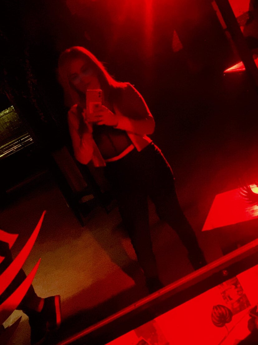 247camsex.com campanita9 livesex profile in thin cams