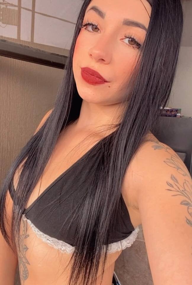 livestrip-joy.com babybreeze_ livesex profile in colom cams