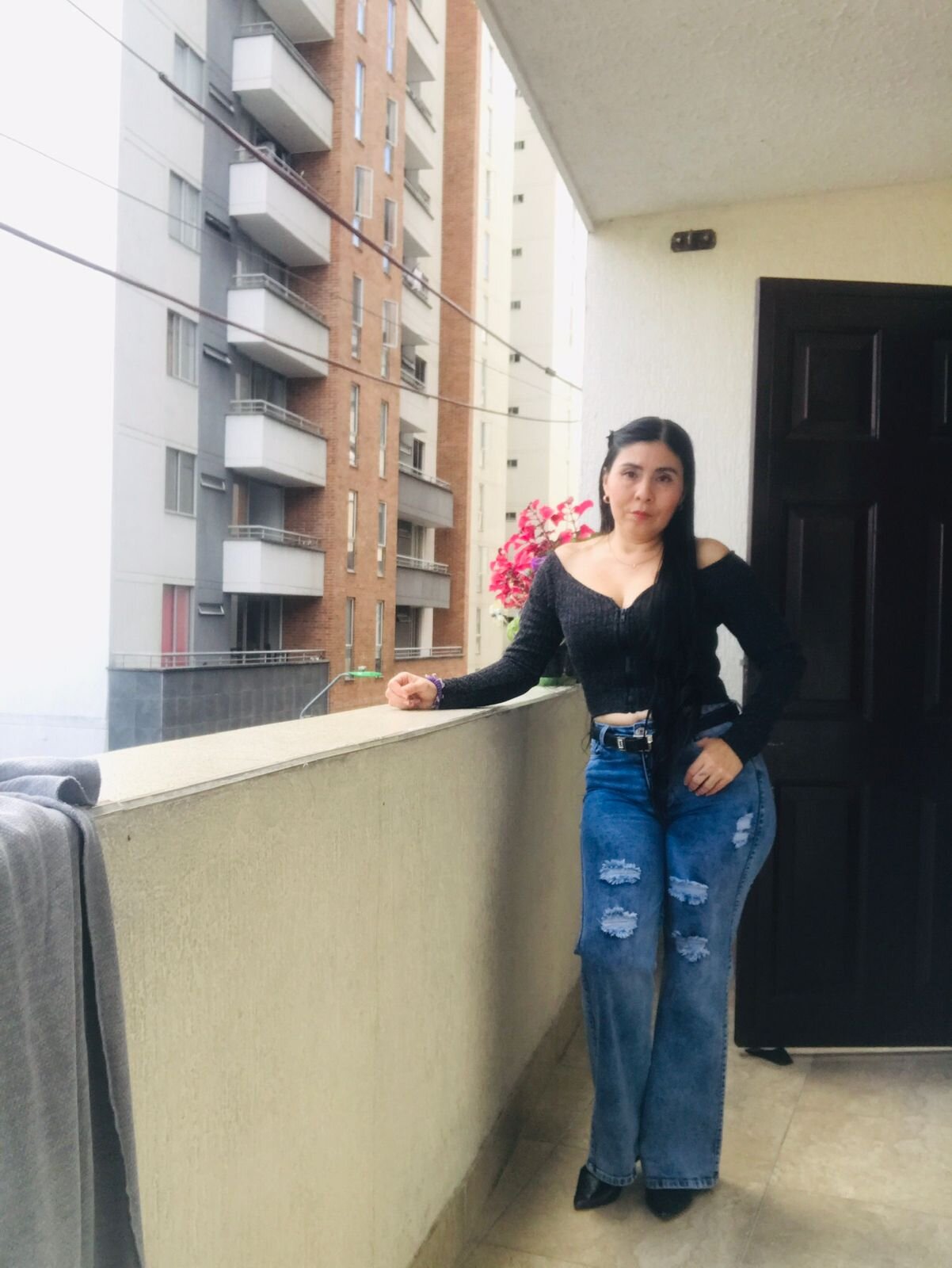 Any-mantilla