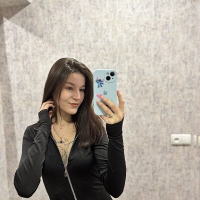 OliaLav on StripChat