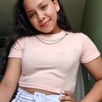 charlotte_ass18's Offline Chat Room