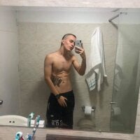 isacc_verrati's Offline Chat Room
