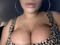 CubanPrinxess' Offline Chat Room