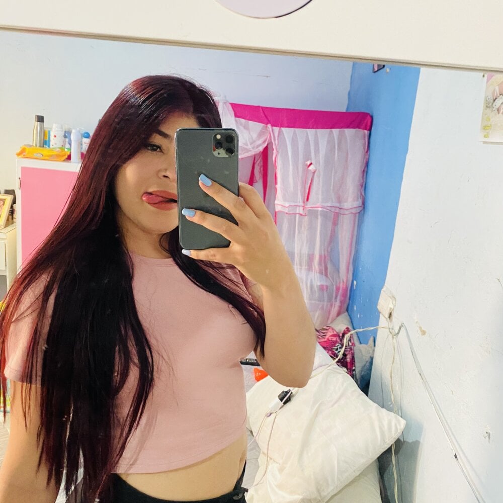 kira_lujan profile