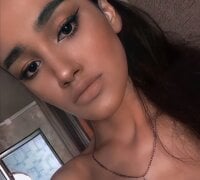 CarmenElliott's Offline Chat Room