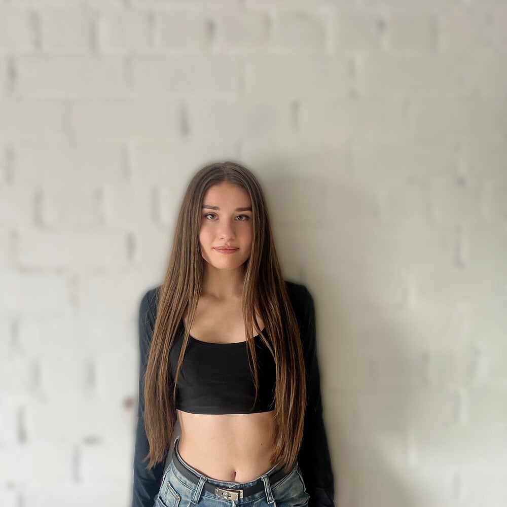 minaruzzo from stripchat