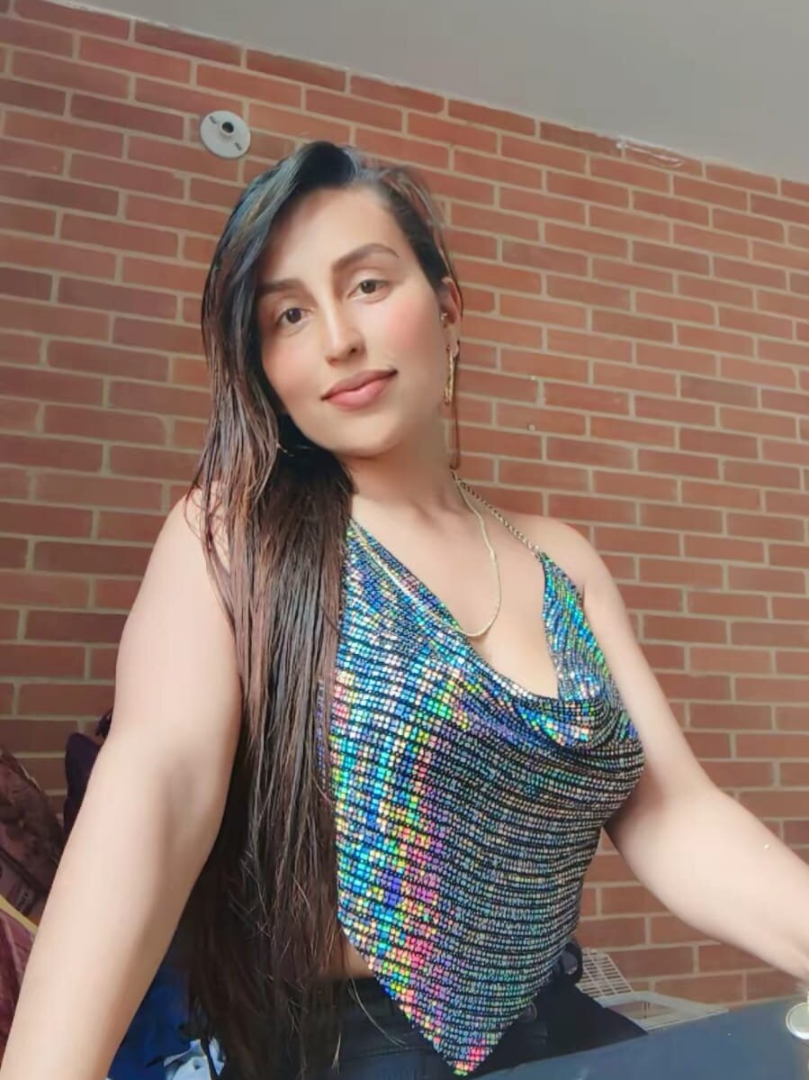 livesex.fan isabellaaswann livesex profile in latino cams