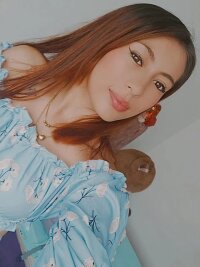 submissiveNatasha's Offline Chat Room