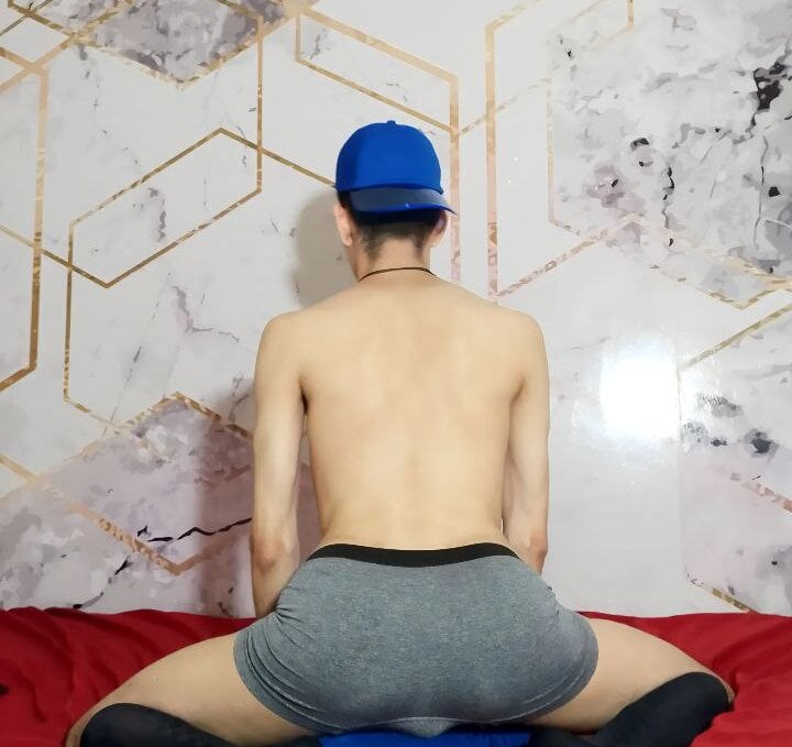 Twink_X_toy