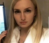 Cecillie's Offline Chat Room