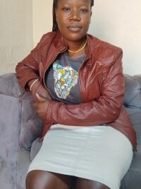 CuteDarkChoc's webcam live show