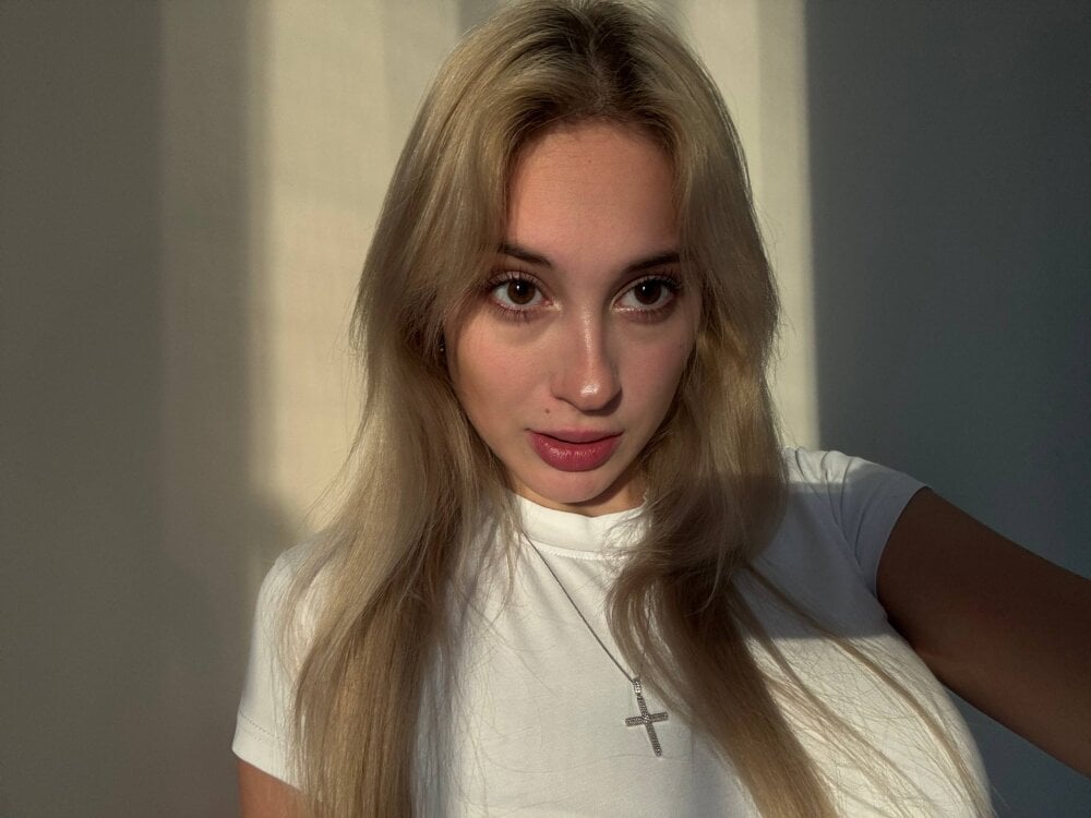 foxy_vivi from stripchat