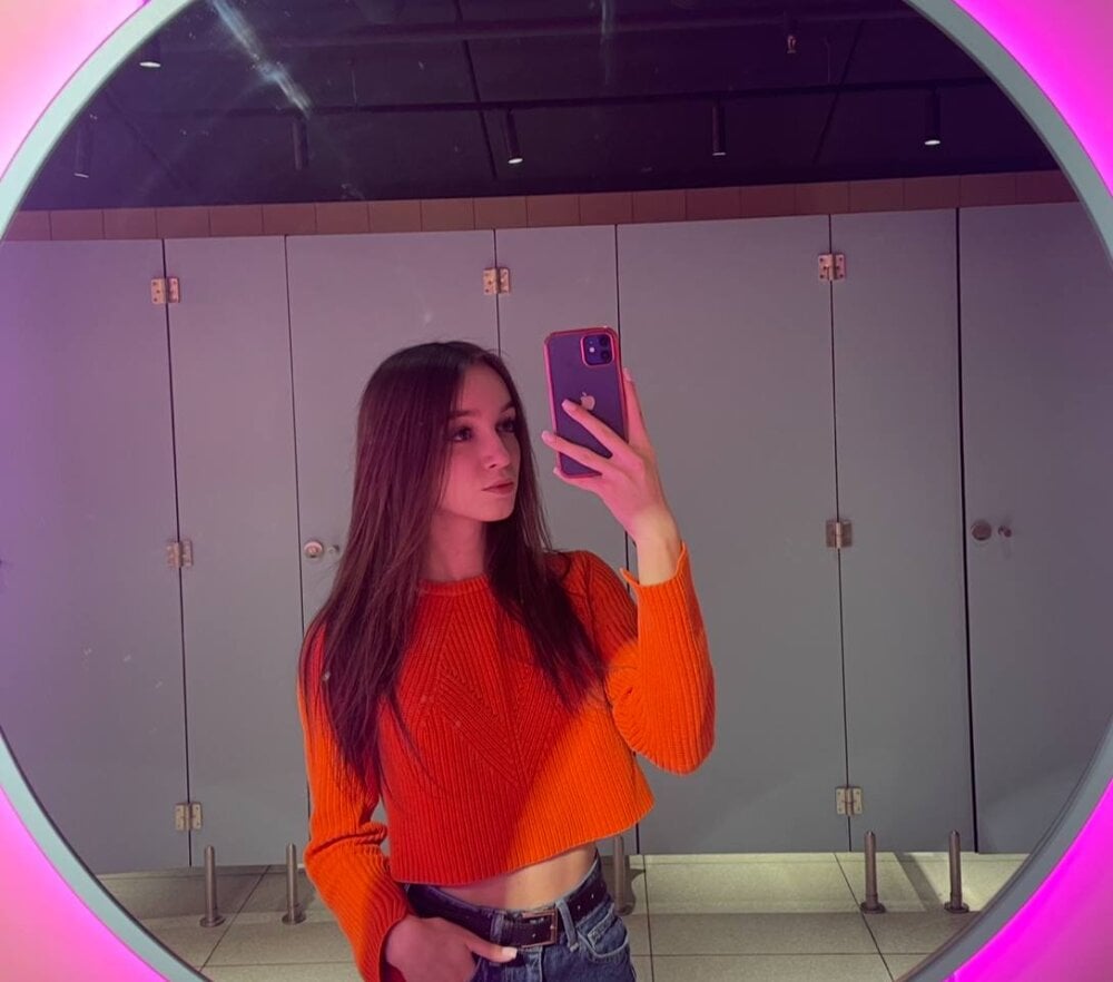 notsosweetdasha from stripchat