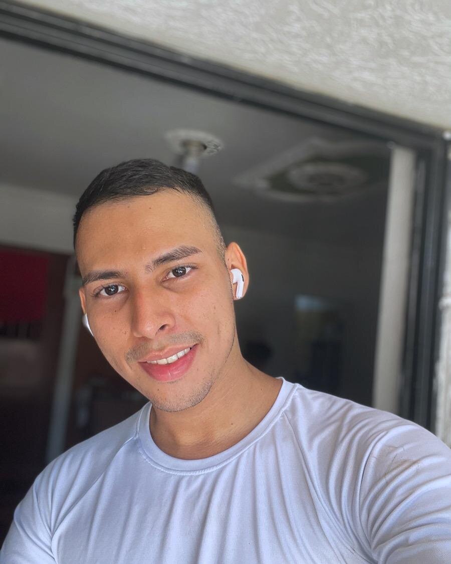 sam_kinky