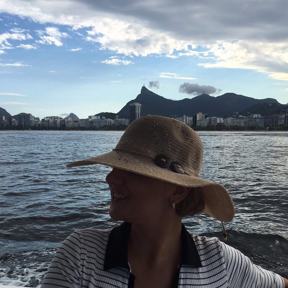 Lucimara77's most recent online preview