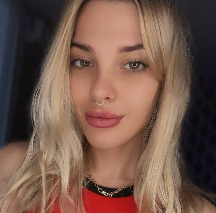 stripchat marybronce webcam profile pic via show2cam.com