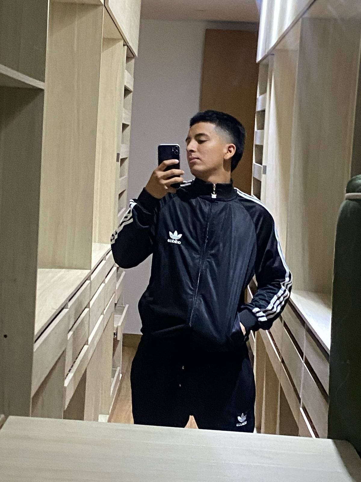 YOSTIN_HOT_