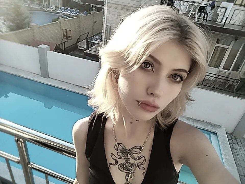 sexcityguide.com ember_graws livesex profile in where-dreams-lead cams