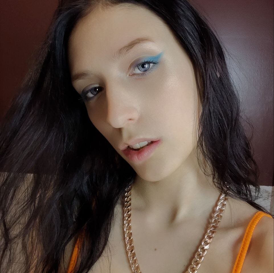 Tishhhh 🌎 live sex chat