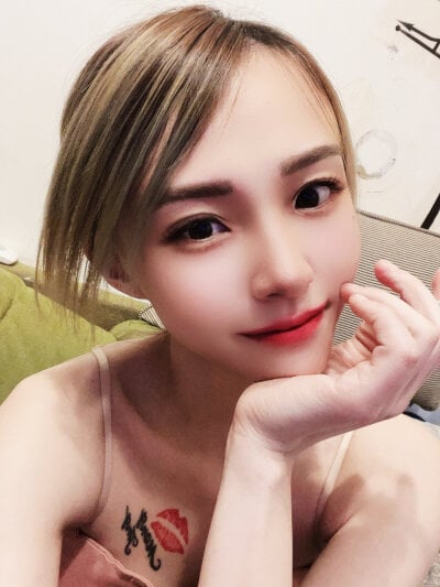 Khaleesi-ying flirt 4 cam