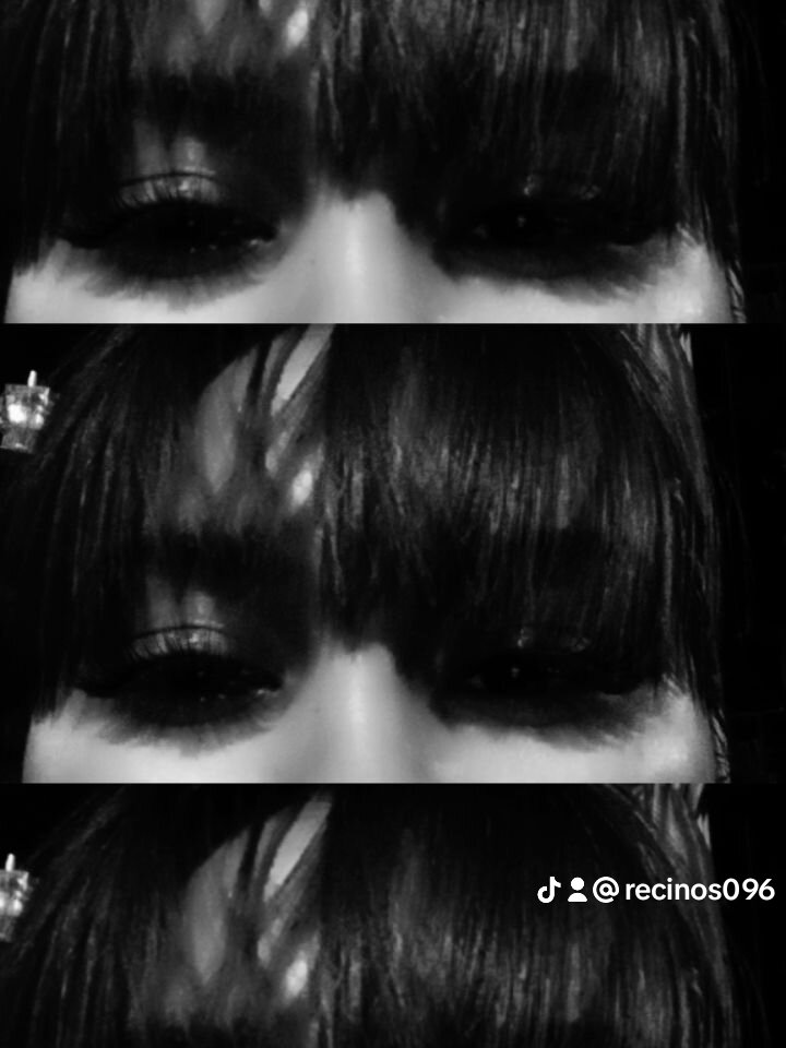 Afrodita699's Offline XXX Chat