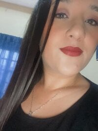 celeste_vada's Offline Chat Room