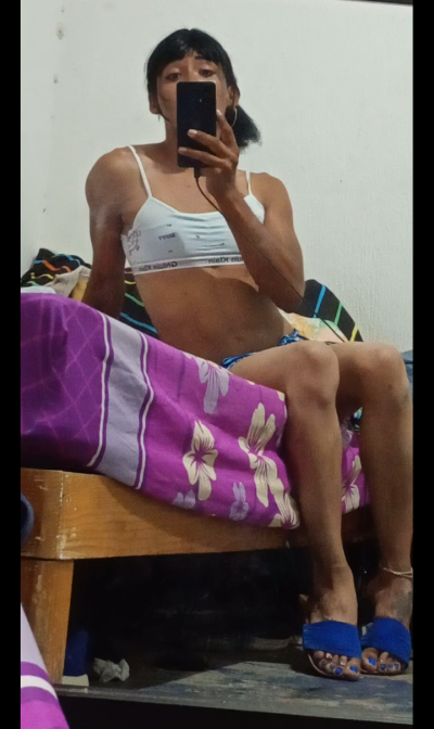 Naomihot1