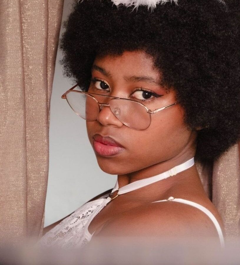 webcam-sexe.net violeta_ruizz livesex profile in small-tits cams