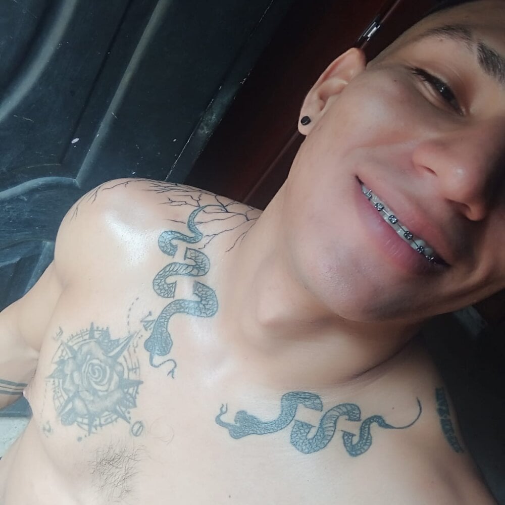 peter_jonies from stripchat