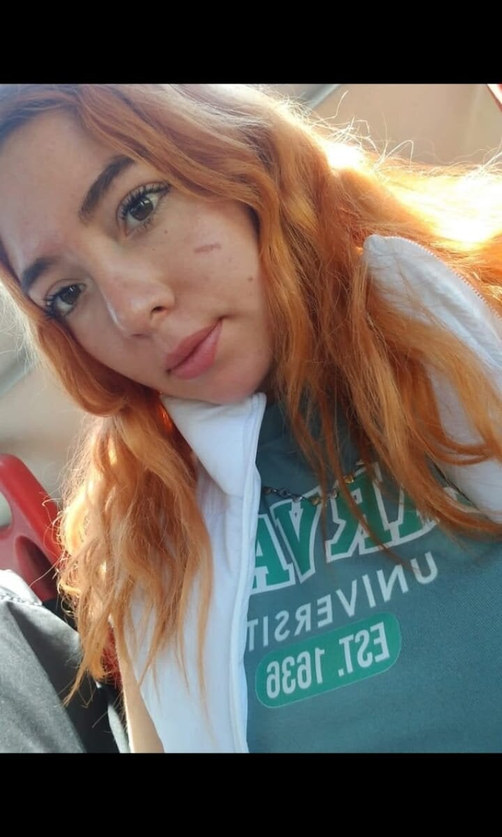 Veronica_miiller's Offline XXX Chat