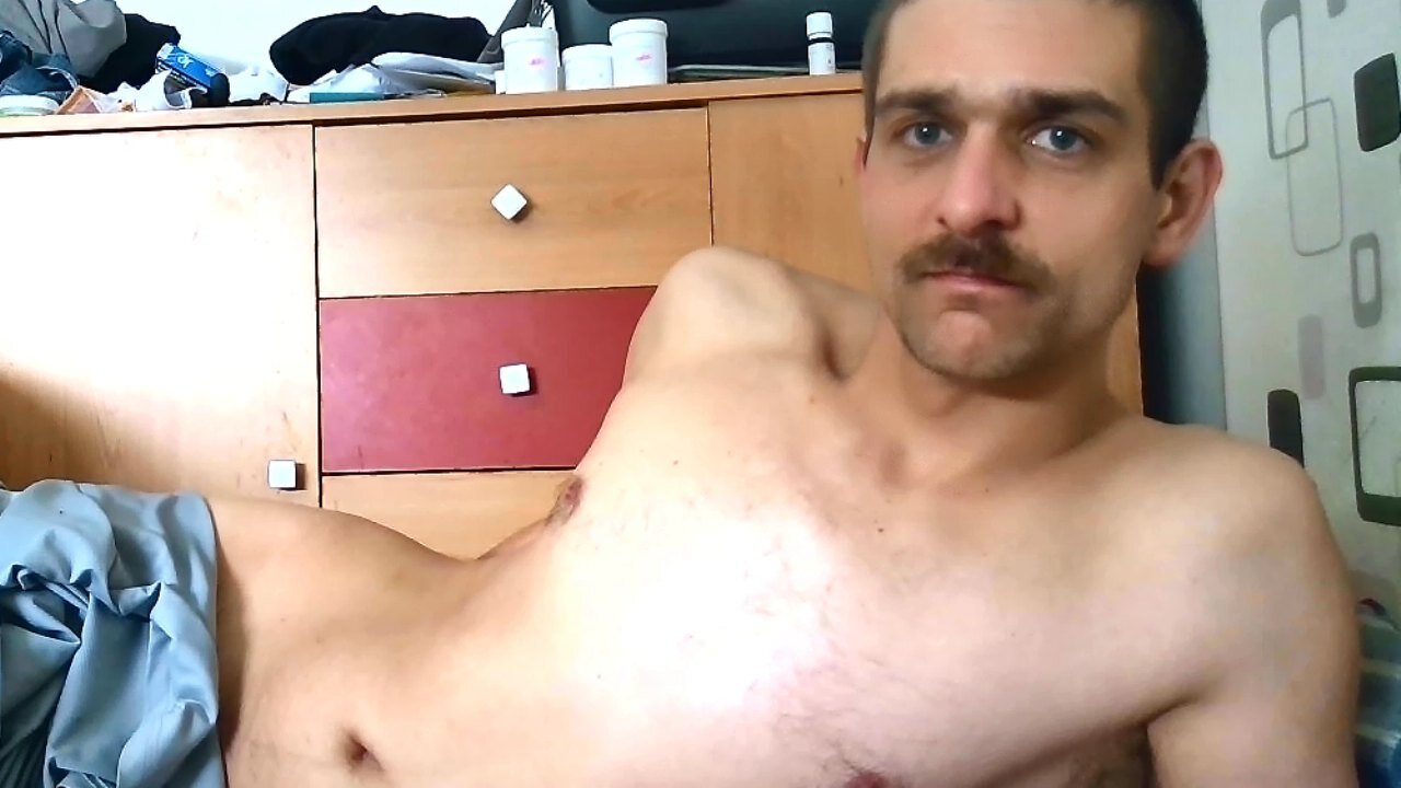 Hornychris85