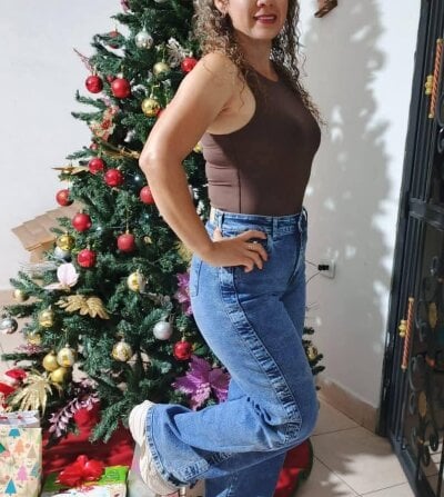 Camilasexyhot40 Live Cam on StripChat